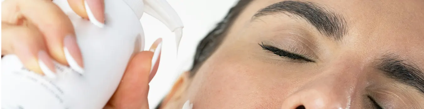 Tsikeloudi Blog - Βασική ρουτίνα περιποίησης για υγιές και λαμπερό δέρμα